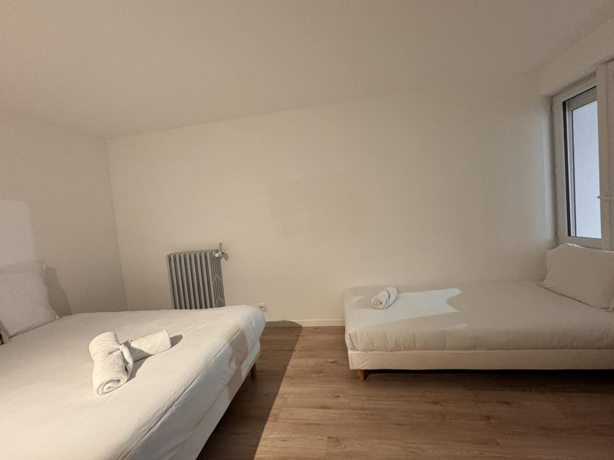 Apartment Le Repere Des Pilotes - Gare - 11p - Reve Au Mans Ecommoy