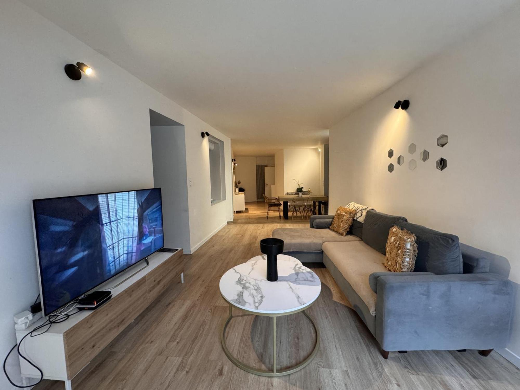 Apartment Le Repere Des Pilotes - Gare - 11p - Reve Au Mans *
